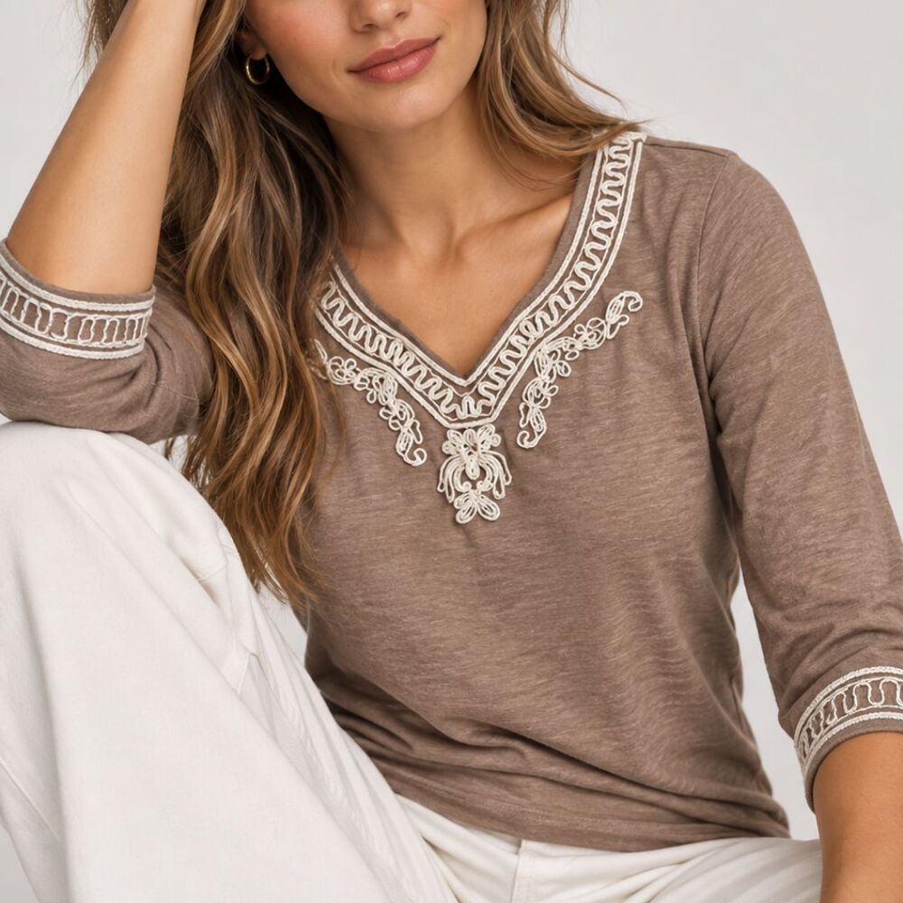 Chico's Top Womens Size 1 Medium Brown Beige Embroidered V Neck 3/4 Sleeve Tunic